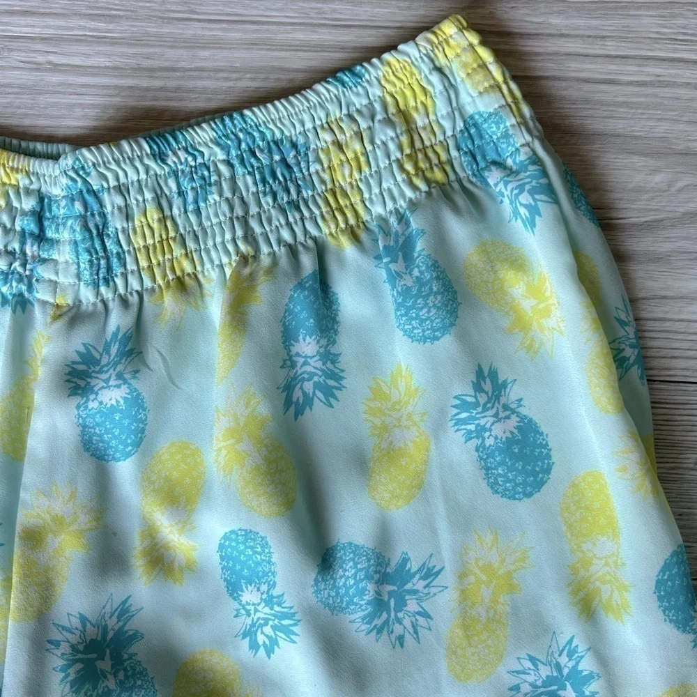 FRANCESCA'S pineapple relaxed fit sleep shorts size L
